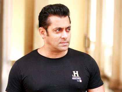 Salman Khan got trolled on social media | या कारणामुळे सलमान खानला सोशल मीडियावर करण्यात आले ट्रोल