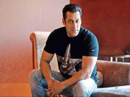 Why Salman Khan Stays Away from kissing And Nudity In Films | सलमानला अशा कामाची येते चीड, म्हणून आजपर्यंत स्विकारली नाही अशी भूमिका