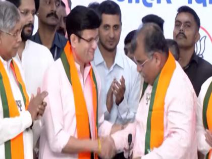 Samarjeetsinh Ghatge returns to BJP, setback for Sharad Pawar group. - English News | Samarjeetsinh Ghatge returns to BJP, setback for Sharad Pawar group. | Latest News at Lokmattimes.com
