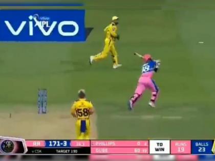 IPL 2021, RR vs CSK : Sam Curran’s Moon Ball Leaves Everyone In Splits; Phillips Plays Along By Trying To Run After It Video | IPL 2021 : सॅम कुरननं फेकला 'मून बॉल'; RRचा फलंदाज चेंडू टोलवण्यासाठी पाहा कुठे पळत गेला, Video