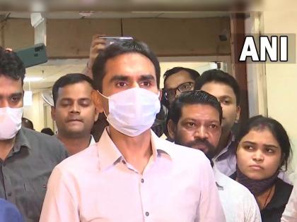 sameer wankhede said i have not been removed from investigation from aryan khan drug case | Sameer Wankhede: “बदलीच्या फक्त अफवा, मी अद्यापही झोनल डायरेक्टरच; मला तपासापासून हटवलेलं नाही”: समीर वानखेडे