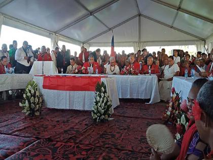 Samoas First Woman PM Elect Dismisses Rivals Electoral Games Amid Vote Crisis | Samoa PM Oath Ceremony : पराभूत पंतप्रधान सत्ता सोडेनात, संसदेलाच ठोकलं टाळं; पहिल्या महिला पंतप्रधानांनी तंबूतच घेतली पदाची शपथ