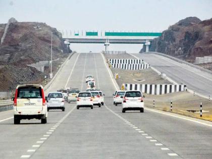 Prosperity Highway is turning out to be a game changer 60 lakh vehicles were run in a year | समृद्धी महामार्ग ठरतोय गेमचेंजर! वर्षभरात धावली ६० लाख वाहने; ४२१ कोटींचा मिळाला टोल