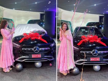 bigg boss ott 3 fame sana makbul buys mercedes benz on the occassion of diwali | 'बिग बॉस' फेम अभिनेत्रीने गाठला दिवाळीचा मुहुर्त, घरी आणली नवी कोरी मर्सिडीज