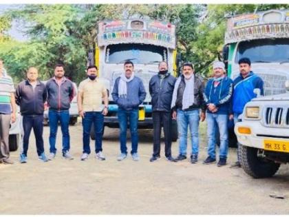 Police crack down on sand smugglers, seize goods worth Rs 48 lakh | रेती तस्करांना पोलिसांचा दणका , ४८ लाखांचा मुद्देमाल जप्त