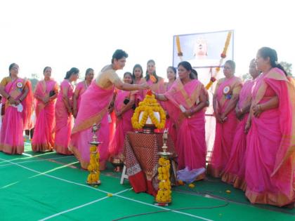 Bhagwan Bahubali Bhakti Samlangli! An unusual confluence of painting, dance, singing on Krishna Tirur | भगवान बाहुबली भक्तिसंध्येने सांगलीकर मंत्रमुग्ध! कृष्णा तिरावर चित्र, नृत्य, गायनाचा अनोखा संगम