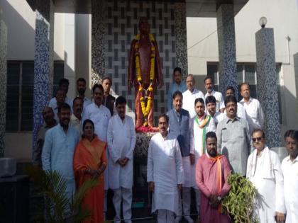 congress jansangharsh rally at sangali | सत्ता उपभोगताना भाजपानं जनतेच्या हितासाठी काम केले नाही -  अशोक चव्हाण