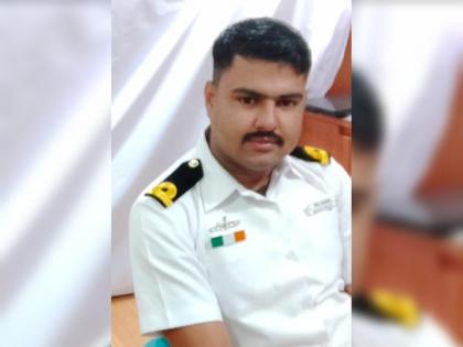 fake naval officer who cheated youth of 30 lakhs was arrested ashta police | युवकांना ३० लाखाचा गंडा घालणाऱ्या तोतया नौदल अधिकाऱ्याला आष्टा पोलिसांकडून अटक