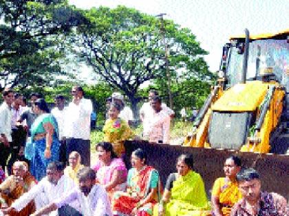 Sangli: Congregate in Congress; The BJP has completed the inauguration | सांगली : काँग्रेसमध्ये जुंपली; भाजपने उरकले उद्घाटन