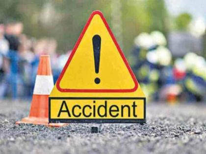 Accident of Shiv Sainiks of Shinde group going to Dussehra gathering, three injured | दसरा मेळाव्याला निघालेल्या शिंदे गटाच्या शिवसैनिकांचा अपघात, तिघेजण जखमी