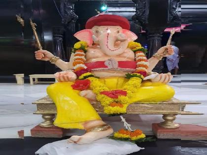 Arrival of Lord Ganesha at Sangli temple, a tradition of fifty two hundred years | सांगलीच्या मंदिरात चोर गणपतीचे आगमन, पावणेदोनशे वर्षांची परंपराच; आख्यायिका नाही तर..