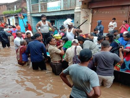 Temporary Rehabilitation of 31 thousand Residents and 9 thousand Animals in Sangli District | सांगली जिल्ह्यातील ३१ हजार रहिवासी आणि ९ हजार जनावरांना सुरक्षित ठिकाणी हलवले, जिल्हाधिकाऱ्यांची माहिती