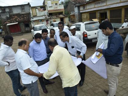 UN Development Program Team monitors flood damage | संयुक्त राष्ट्र विकास कार्यक्रम पथकाने केली पूर नुकसानीची पाहणी