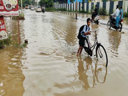 Heavy rains lash Sangli city, recording 61.5 mm in two hours | मुसळधार पावसाने सांगली शहराला झोडपून काढले, दोन तासांतच ६१.५ मि.मी.ची नोंद