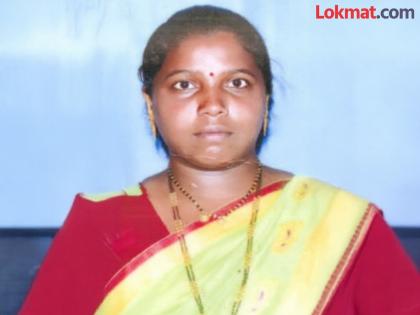 Wife stabbed to death with bamboo due to family dispute in Sangli husband flees with two children | सांगलीत कौटुंबिक वादातून पत्नीचा बांबूने वार करून खून, पती दोन मुलांना घेऊन पसार Wife stabbed to death with bamboo due to family dispute in Sangli husband flees with two children | सांगलीत कौटुंबिक वादातून पत्नीचा बांबूने वार करून खून, पती दोन मुलांना घेऊन पसार