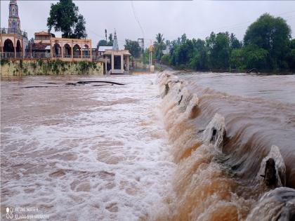 Heavy rains in drought stricken taluks of Sangli district | सांगली जिल्ह्यात दुष्काळी तालुक्यांमध्ये धुवाधार पाऊस; ओढे, नाले तुडुंब भरले