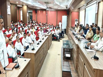 सांगली जिल्ह्यात ऊस दराबाबत बुधवारी निर्णय?, जिल्हाधिकारी कार्यालयात झाली बैठक सांगली जिल्ह्यात ऊस दराबाबत बुधवारी निर्णय?, जिल्हाधिकारी कार्यालयात झाली बैठक