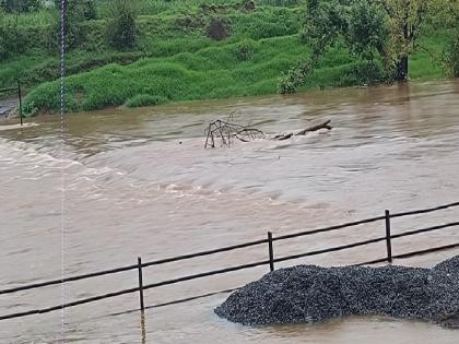 Incessant rain in the district including Sangli city; Increase in water storage in Warna, Koyna dams | सांगली शहरासह जिल्ह्यात पावसाची संततधार; वारणा, कोयना धरणांतील पाणीसाठ्यात वाढ