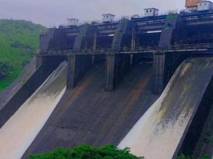 Out of the Varana vessel, Krishna to the warning level; The water level of Krishna in Sangli is 34 feet | वारणा पात्राबाहेर, कृष्णा इशारा पातळीकडे; सांगलीत कृष्णेची पाणीपातळी ३४ फुटांवर 