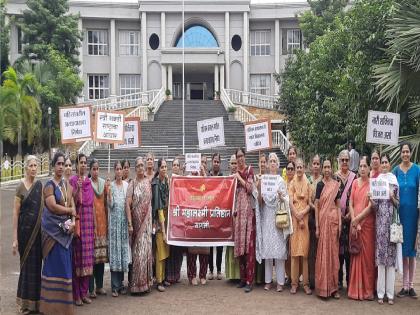 Sangli protest against mistreatment of women in West Bengal, Demonstrations of Mahalakshmi Pratishthan | पश्चिम बंगालमध्ये महिलांशी गैरवर्तनाचा सांगलीत निषेध, महालक्ष्मी प्रतिष्ठानची निदर्शने