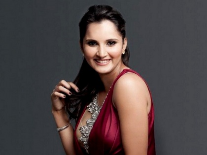 ICC World Cup 2019 : you don’t need to ‘hype up’ or market the India vs Pakistan match anymore specially with rubbish, Say Sania Mirza | ICC World Cup 2019 : भारत-पाक सामन्यावरील जाहिरातींवर सानिया मिर्झाचा 'घरचा अहेर'!