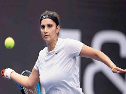 Sania Mirza's last women's doubles Grand Slam match ended in defeat as she went down 4-6 6-4 2-6 in the second round of the Australian Open 2023 | Australia Open 2023: सानिया मिर्झाच्या ग्रँडस्लॅम कारकिर्दीचा शेवट निराशाजनक; महिला दुहेरीत झाला पराभव