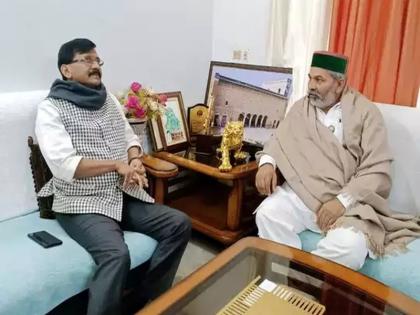 Shiv Sena leader Sanjay Raut met Rakesh Tikait | शिवसेना नेते संजय राऊतांनी घेतली टिकैत यांची भेट; ‘धनुष्यबाण’ कुणाला गारद करणार?