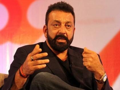 Sanjay Dutt: Sanjay Dutt tweets, tells truth after news of getting injured while shooting blast sequence | Sanjay Dutt: स्फोटाच्या सीक्वेन्सच्या शूटिंगमध्ये जखमी झाल्याची बातमी आल्यानंतर संजय दत्तने केलं ट्विट, सांगितले सत्य