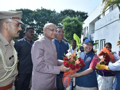 Governor Ramesh Bais received in Nashik | राज्यपाल रमेश बैस यांचे नाशिक मध्ये स्वागत; प्रशासकीय अधिकाऱ्यांशी ते संवाद साधणार