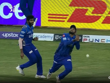 IPL 2022 MI vs SRH Live Updates : Dropped! Priyam Garg gets a lifeline in 10 as Sanjay Yadav drops him at the fence off Daniel Sams, see Jasprit Bumrah reaction  | Jasprit Bumrah IPL 2022 MI vs SRH Live Updates : मुंबई इंडियन्सच्या खेळाडूने SRHच्या 'डेंजर' फलंदाजाला दिले जीवदान, जसप्रीत बुमराहचे डोके फिरले