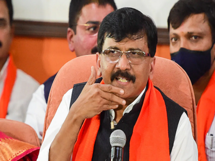 Rajyasabha Election 2022: Why Shivsena MLA put in hotel before Rajyasabha Election 2022, Sanjay Raut says reason | Rajya sabha Election 2022: '...म्हणून शिवसेनेच्या आमदारांना हॉटेलमध्ये ठेवलं'; संजय राऊतांनी सांगितलं कारण