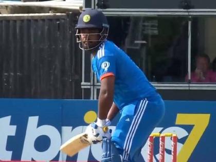 IND vs IRE 2nd T20I Live Marathi : Sanju Samson is on fire in Dublin; 4,4,4,0,6,0 in an over against Joshua Little, he out on 40 in just 26 balls with 5 fours and a six. | 4, 4, 4, 4, 4, 6! संजू सॅमसनचा मौके पे चौका; आयर्लंडच्या गोलंदाजांना धू धू धुतले