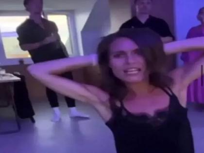 After drinking in the party, this Finland Prime Minister did a strange dance, the video went viral | Sanna Marin: पार्टीमध्ये मद्यपान करून या महिला पंतप्रधानांनी केला झिंगाट डान्स, व्हिडीओ व्हायरल