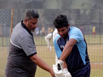 ind vs eng 2nd test Sarfaraz Khan's father Naushad Khan thanks BCCI after getting chance in Team India  | IND vs ENG: सर्फराजला भारतीय संघात घेतल्याबद्दल BCCI चे आभार; लेकाची निवड अन् बापमाणूस भावूक