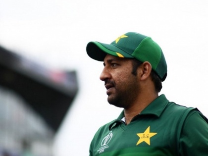 ICC World Cup 2019 : Pakistan's unpredictability scares other teams, according to Sarfaraz Ahmed | ICC World Cup 2019 : ... म्हणून सर्व संघ पाकिस्तानला घाबरतात, सर्फराज अहमदचा दावा