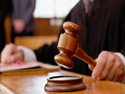 Kolhapur Circuit Bench has 50 to 60 thousand cases 700 lawyers will fight the cases | कोल्हापूर सर्किट बेंचकडे ५० ते ६० हजार खटले वर्ग; कागदपत्रांचे गठ्ठे बांधून तयार, किती वकील काम करणार.. वाचा Kolhapur Circuit Bench has 50 to 60 thousand cases 700 lawyers will fight the cases | कोल्हापूर सर्किट बेंचकडे ५० ते ६० हजार खटले वर्ग; कागदपत्रांचे गठ्ठे बांधून तयार, किती वकील काम करणार.. वाचा