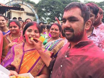 The first women's sarpanch is 'these' who have been elected directly from the district of Pune district | पुणे जिल्ह्यातील थेट जनतेमधून निवडल्या गेलेल्या 'या' आहेत पहिल्या महिला सरपंच