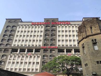 Serious tetanus from a small wound 57 days on ventilator Sassoon doctors give new life to 11-year-old boy | छोट्या जखमेतून गंभीर धनुर्वात; तब्बल ५७ दिवस व्हेंटिलेटरवर, ससूनच्या डॉक्टरांनी ११ वर्षीय मुलाला दिले नवे जीवन