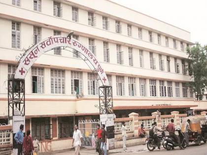 Sassoon hospital may have a repeat of Nanded; Shortage of medicines, saline bottles came to an end | Sasoon Hospital: ससूनमध्ये नांदेडची पुनरावृत्ती? औषधांची टंचाई, सलाईनच्या बाटल्या आल्या संपायला