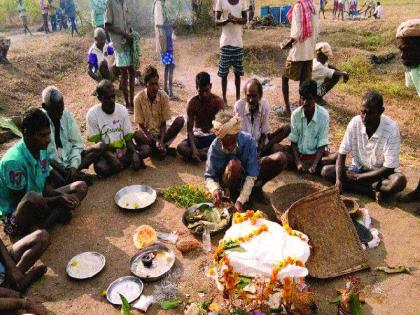  It is believed that through the euphoria of Sarasun village, the village was given to gramdevala | सारसून गावातील मखर उत्सवाद्वारे ग्रामदेवतेला दिला मान