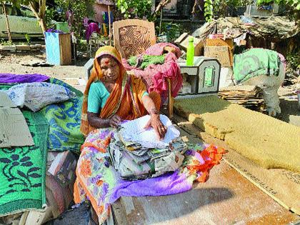 The condition of the mother-in-law who came to seduce the bride; Confusion due to lockdown | सुनेची मनधरणी करण्यासाठी आलेल्या सासूचे हाल; लॉकडाउनमुळे कोंडी