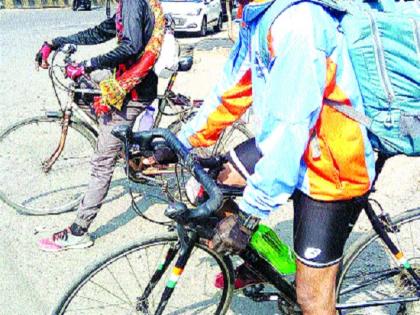 The message of the state's Jal Kranti will reach two cyclists | दोन सायकलस्वार पोहोचविणार राज्यभर जलक्रांतीचा संदेश