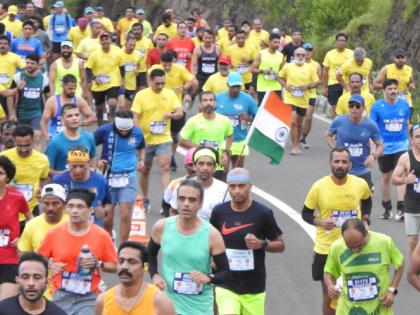 Uttam Patil of Kolhapur first in Satara Half Hill Marathon | सातारा हाफ हिल मॅरेथॉन स्पर्धेत कोल्हापूरचा उत्तम पाटील प्रथम