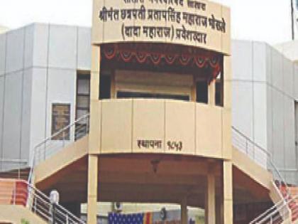Satara Municipal Administration seizes deposit of Rs 16 lakhs from contractor who did Poor work | निकृष्ट काम भोवले; सातारा पालिकेचा ठेकेदाराला दणका, १६ लाखांची अनामत जप्त Satara Municipal Administration seizes deposit of Rs 16 lakhs from contractor who did Poor work | निकृष्ट काम भोवले; सातारा पालिकेचा ठेकेदाराला दणका, १६ लाखांची अनामत जप्त