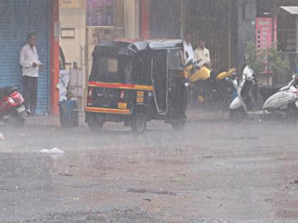 The intensity of rain increased in Satara district, Navaja 148 mm while Mahabaleshwar recorded 74 mm rain | Satara: दिवसात कोयनेला १३९ मिलीमीटर पाऊस; धरणात साडे पाच हजार क्यूसेकने आवक सुरू