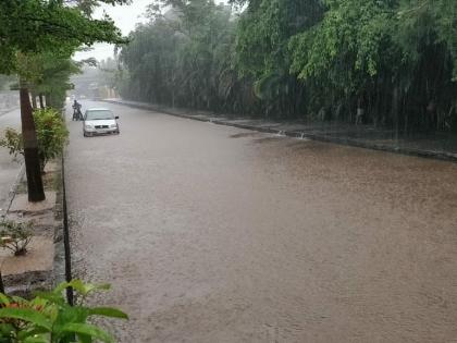 Rains in Malkapur area including Karhad | कऱ्हाडसह मलकापूर परिसरात पावसाने दाणादान