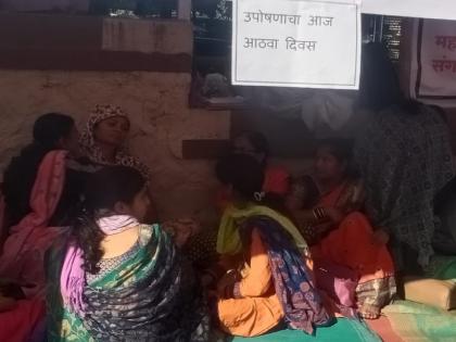 Computer Operators Association President condition deteriorated, hunger strike started in front of Satara Zilla Parishad | संगणक परिचालक संघटना अध्यक्षांची प्रकृती खालावली, सातारा जिल्हा परिषदेसमोर उपोषण सुरुच 