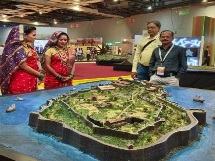 The exact replicas of forts presented by international model maker and art teacher Ramesh Balurgi from Sangli amazed even two thousand members of UNESCO | सांगलीच्या शिलेदाराने साकारलेल्या ‘त्या’ किल्ल्यांची ‘युनेस्को’ला भुरळ! The exact replicas of forts presented by international model maker and art teacher Ramesh Balurgi from Sangli amazed even two thousand members of UNESCO | सांगलीच्या शिलेदाराने साकारलेल्या ‘त्या’ किल्ल्यांची ‘युनेस्को’ला भुरळ!