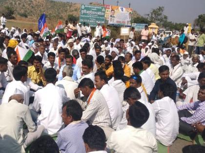 Do not roam the BJP-Sena ministers in the abandoned list of drought talukas : Rajiv Satav | दुष्काळग्रस्त यादीतून वगळलेल्या तालुक्यात भाजप-सेनेच्या मंत्र्यांना फिरू देऊ नका : राजीव सातव 