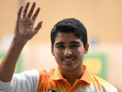 ISSF World Cup: 16 year's Saurabh Chaudhry wins Gold medal and Olympic quota | ह्याला म्हणतात जिद्द...जत्रेत फुगे फोडणाऱ्या नेमबाज सौरभला ऑलिम्पिकचं तिकीट